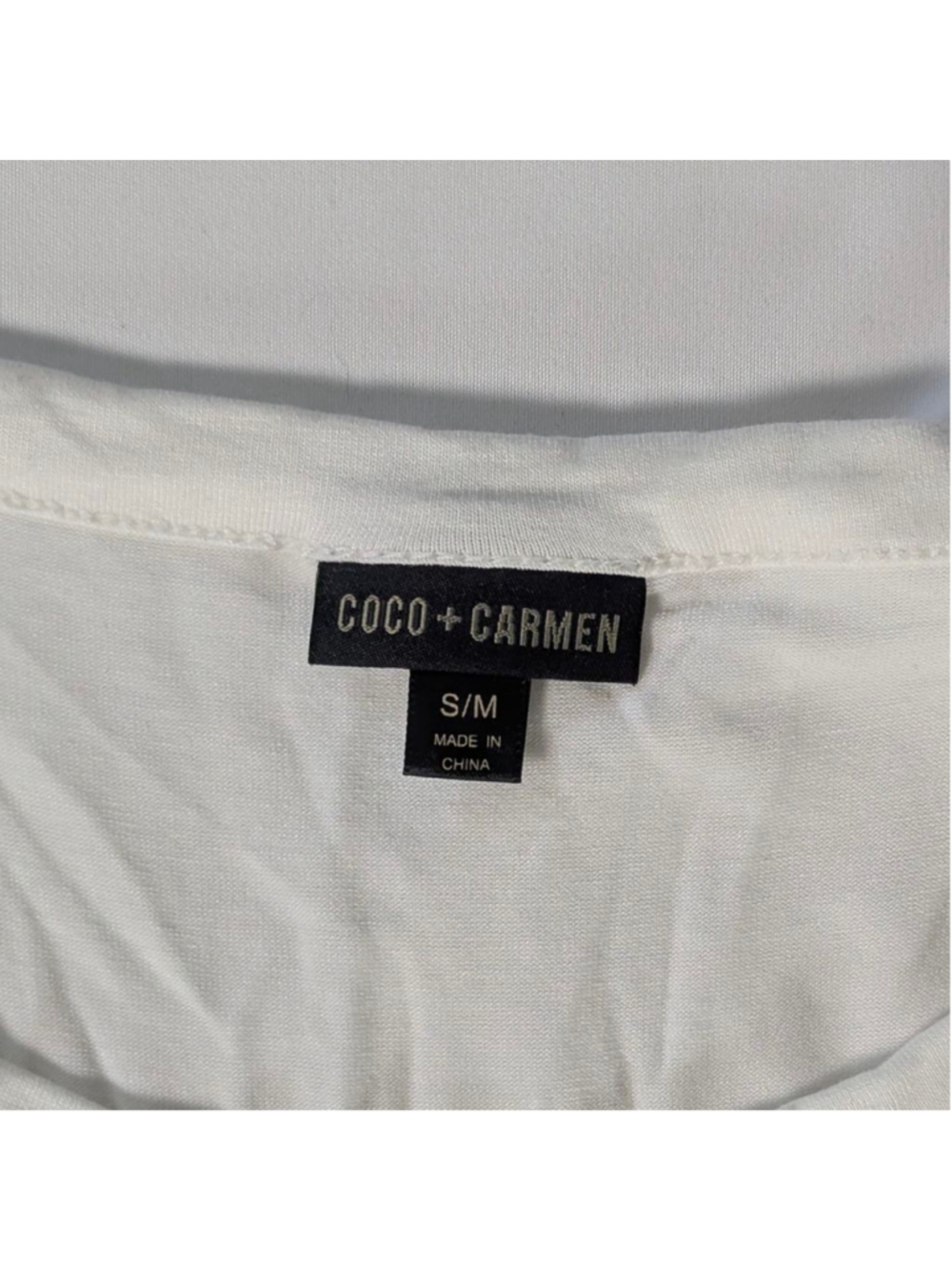 COCO + CARMEN White Short Sleeve Tee Brown Buttons Small Medium - Picture 3 of 5